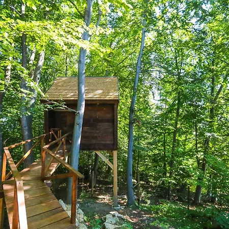 Treehouse Na Skaluc * Lasko