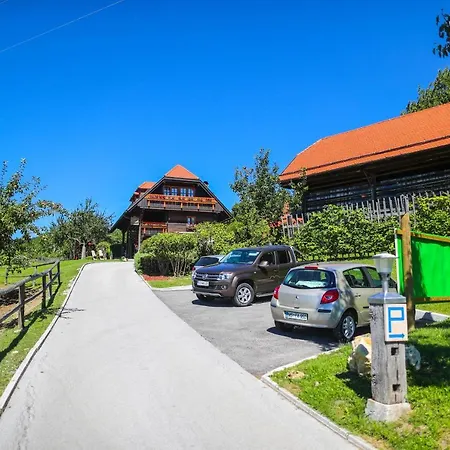 Treehouse Na Skaluc Luxury tent *