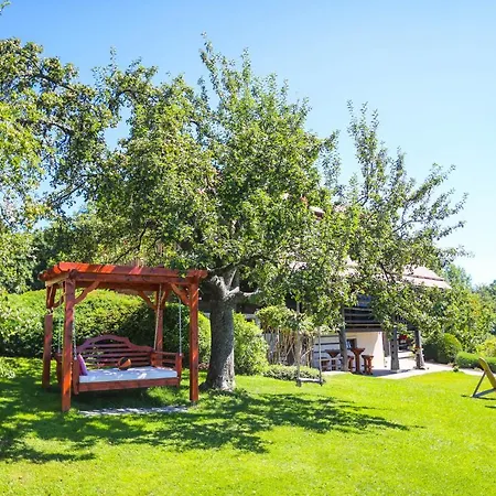 Treehouse Na Skaluc Luxury tent