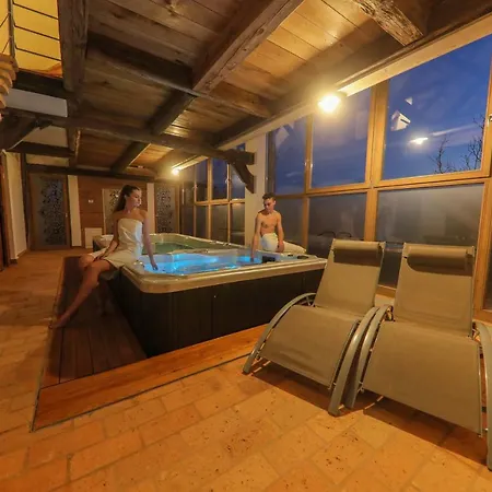 Luxury tent Treehouse Na Skaluc *